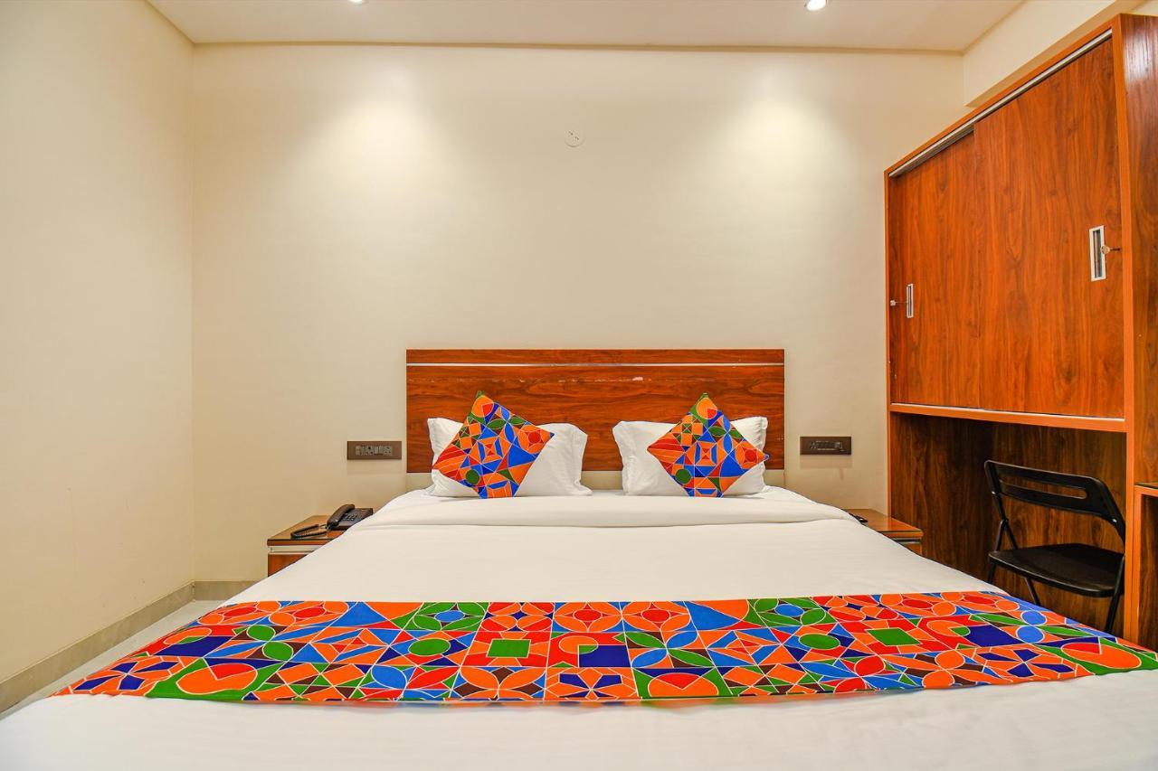 Fabhotel Gaurav Galaxy 浦那 外观 照片