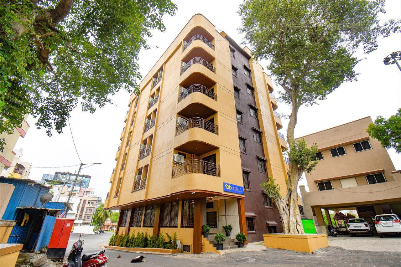 Fabhotel Gaurav Galaxy 浦那 外观 照片